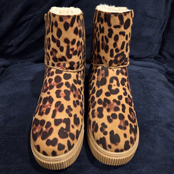 Leopard Print Women's Boots Size 8 - Picture 4 of 8
